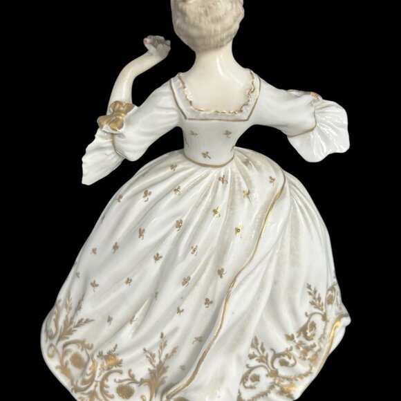 Vintage Ornate Victorian Lady In White w Gold Painted Floral Porcelain Figurine - Picture 4 of 16